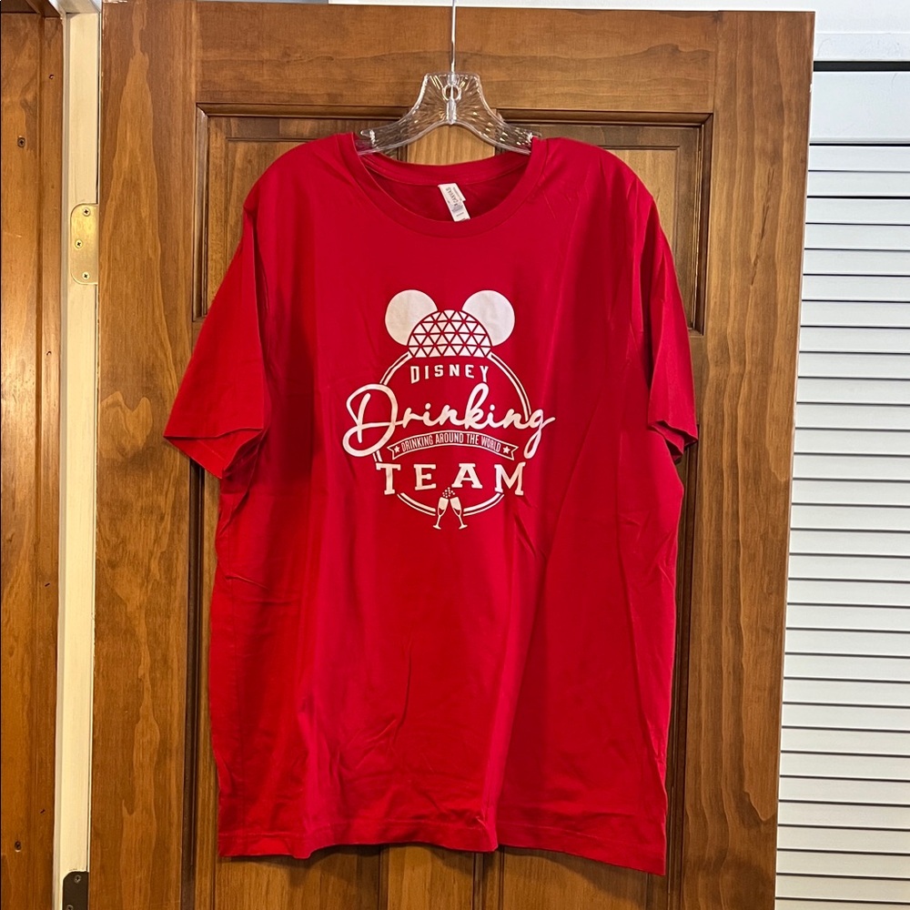 Disney Epcot Drinking Around The World Team Short Sleeve Tee Shirt Top